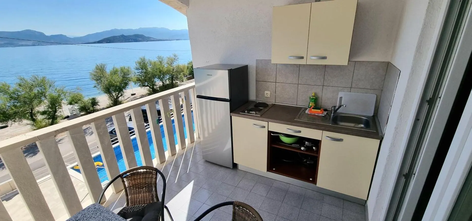 *** Aparthotel Villa Ana Slatine Croatia